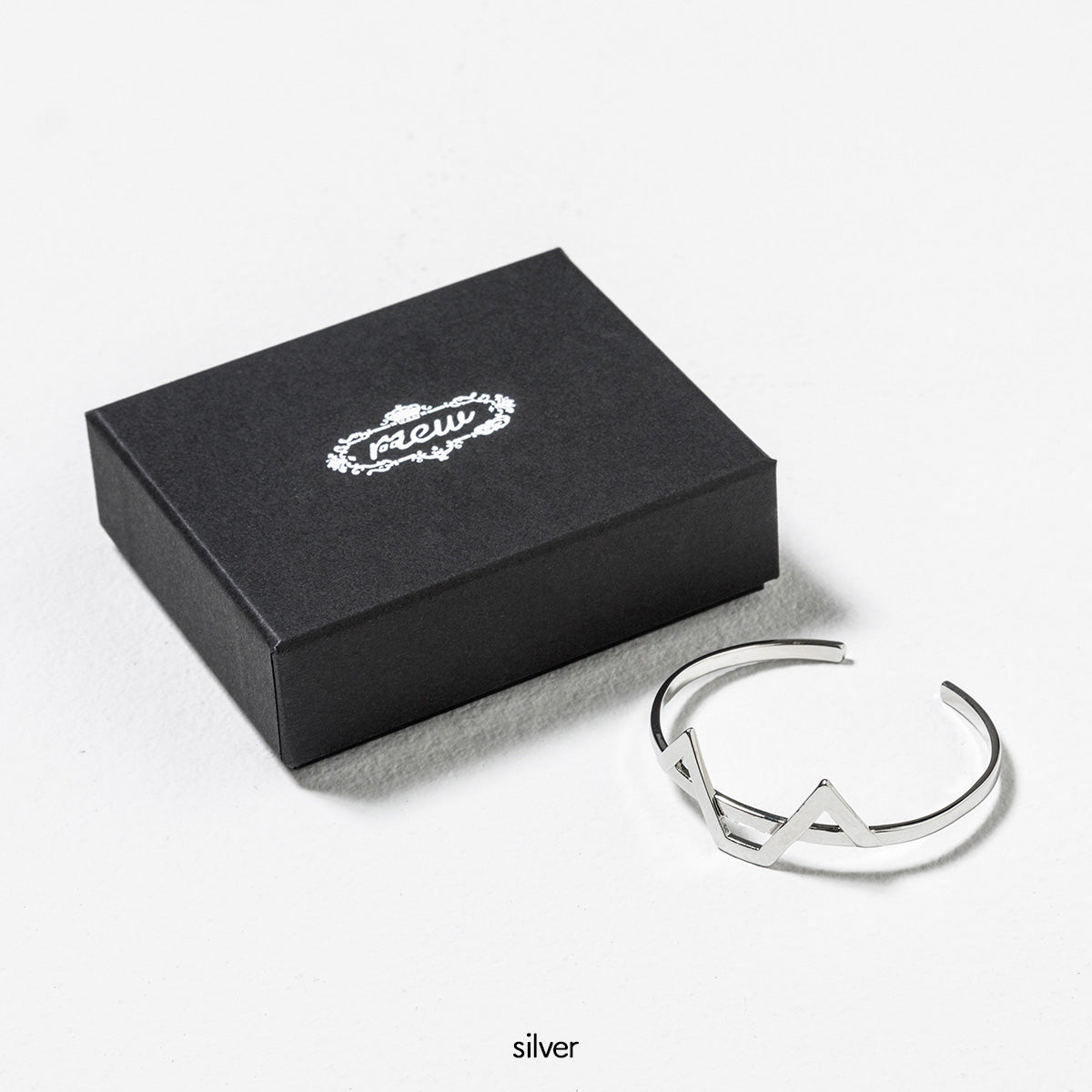 【mew】猫耳バングル(GLD/SLV)