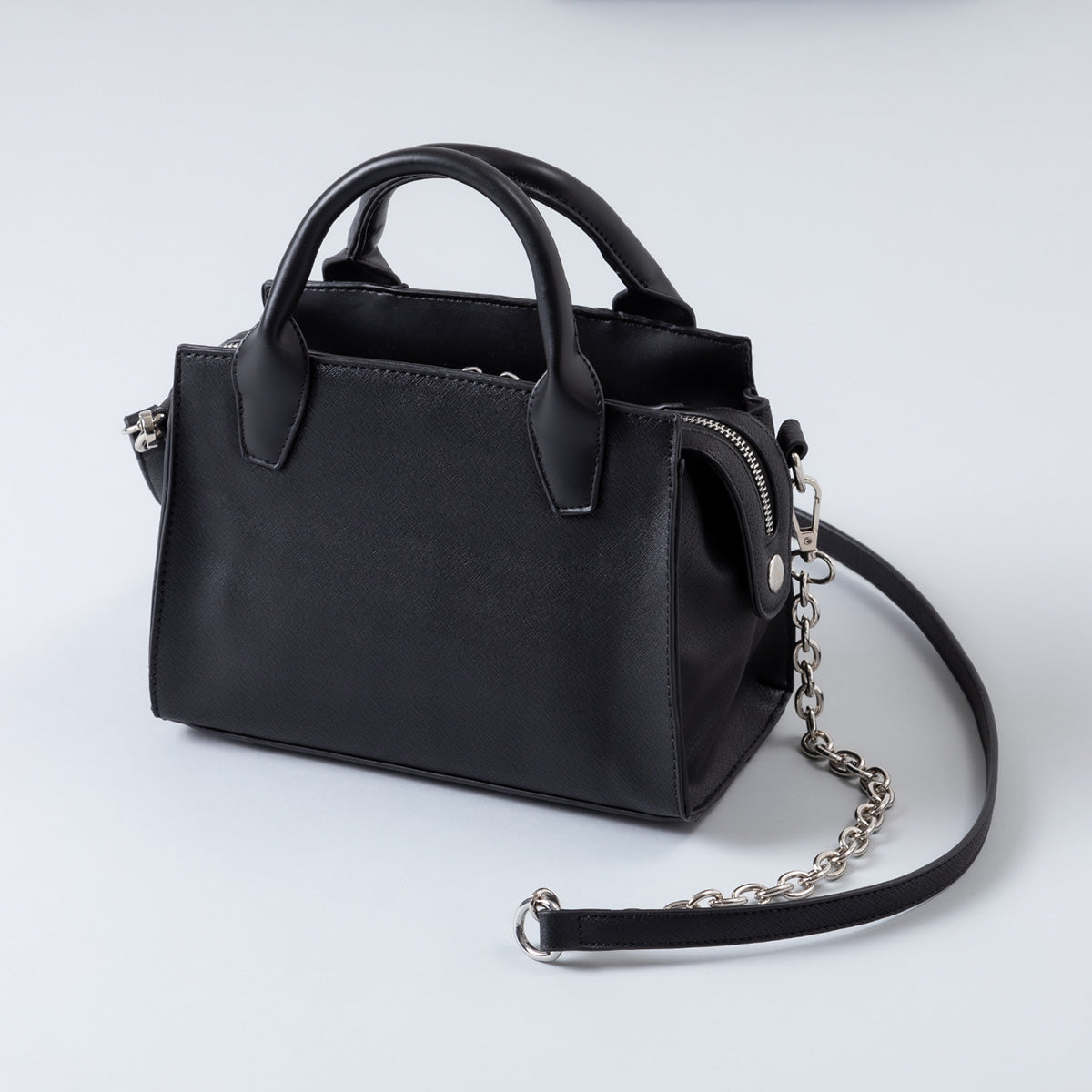 【mew】レザーチェーンショルダーバッグ