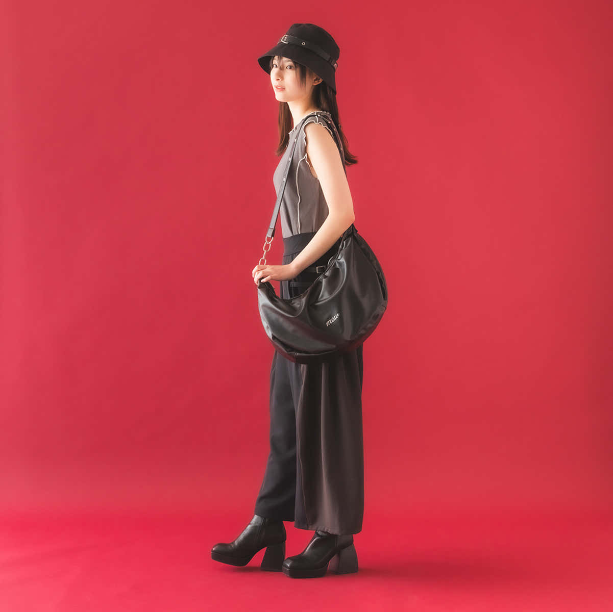 mew】ギャザーショルダーバッグ